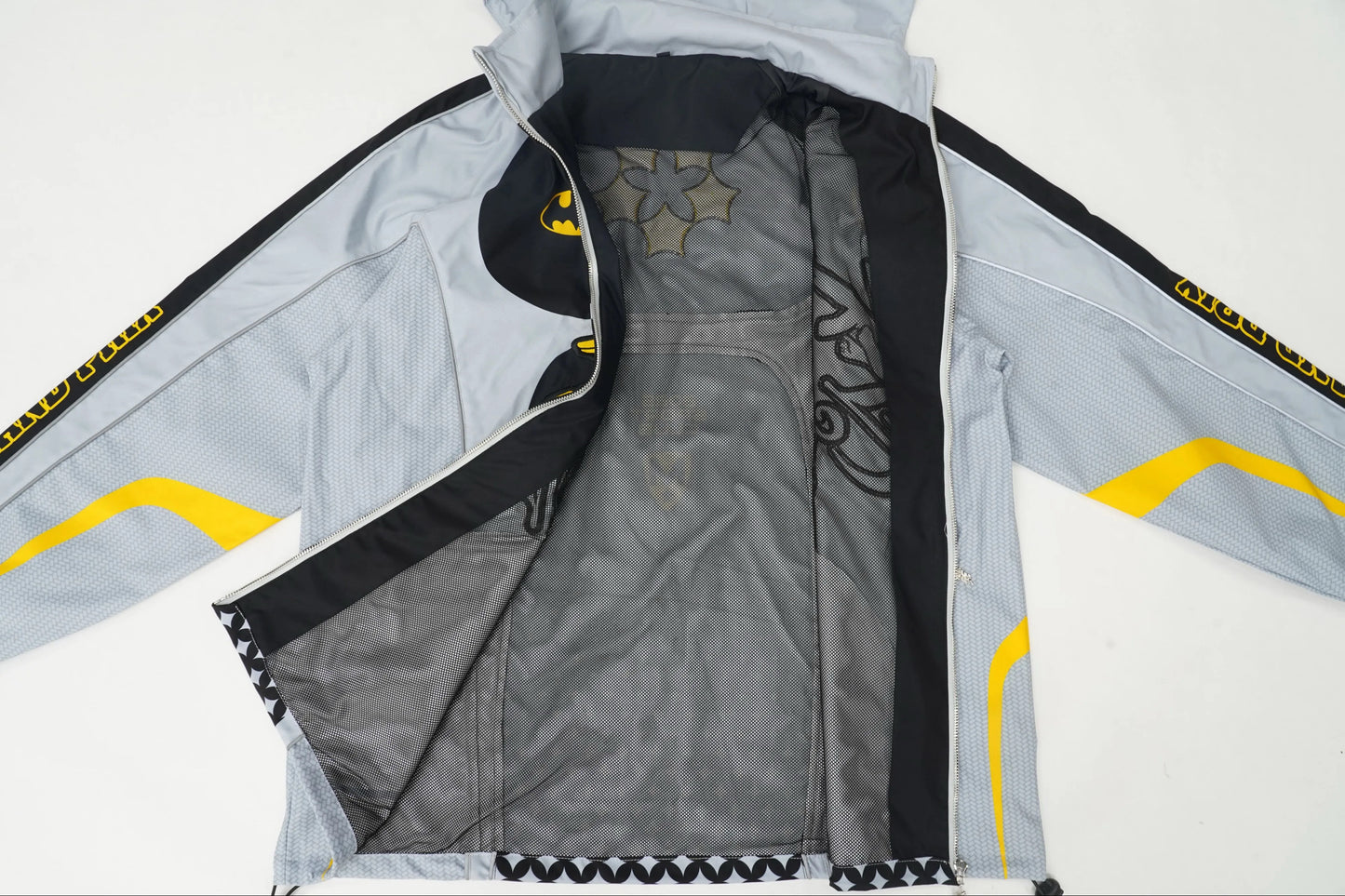 BATMAN X MUZZCLUB REFLECTIVE